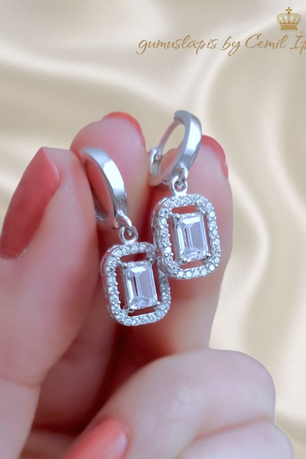 Laboratuvar Pırlantası Taşlı Baget Kesim Sallantılı Küpe