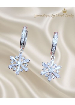 Baget Taşlı Kar Tanesi Motif Gümüş Küpe Çifti 