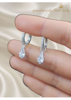 Ucu Taşlı Gümüş Küpe Çifti 