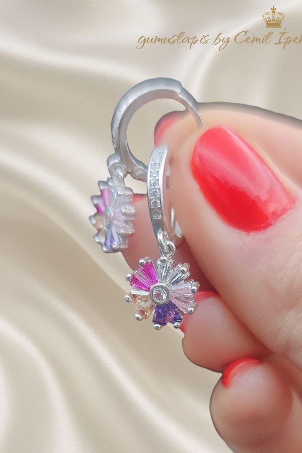 Renkli Baget Taşlı Gümüş Küpe Çifti 