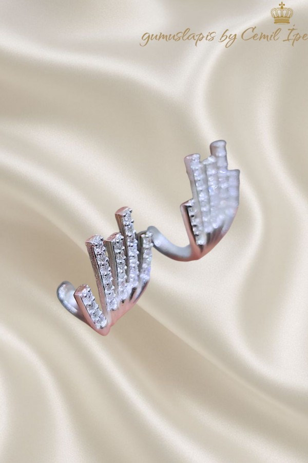 Yelpaze Motif Gümüş Küpe Çifti 