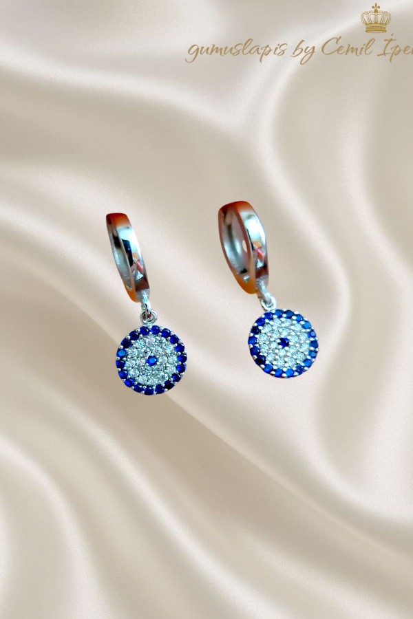 Nazar Boncuklu Yuvarlak Motif Gümüş Küpe Çifti 