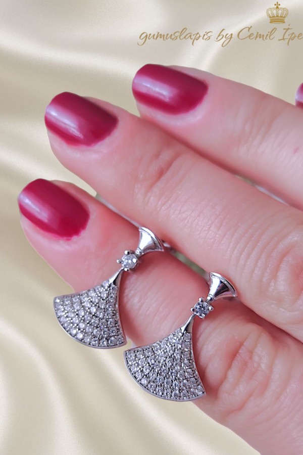 Yelpaze Motif Gümüş Küpe Çifti