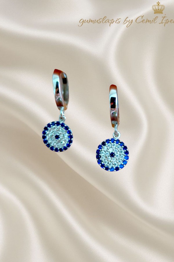 Nazar Boncuklu Yuvarlak Motif Gümüş Küpe Çifti 