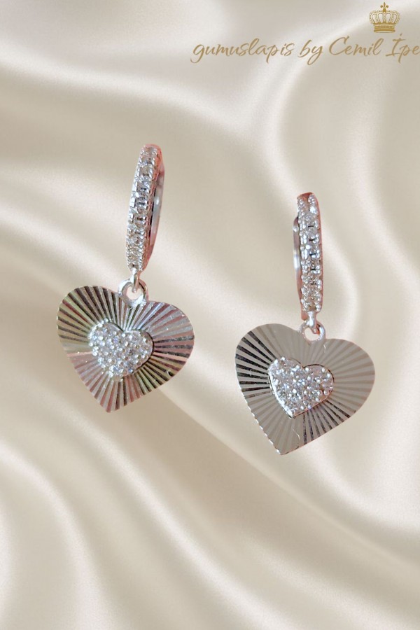 İçi Lazer Kesim Kalp Motif Gümüş Küpe