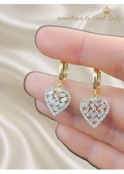 Baget Taşlı Kalp Motif Gümüş Küpe Çifti 