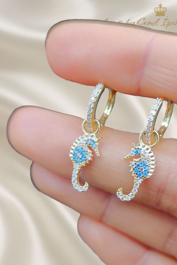 Deniz Atı Motif Gümüş Sarı Küpe Çifti