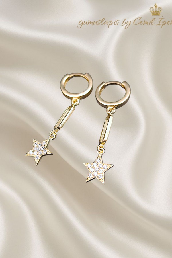 Yıldız Motif Sallantılı Gümüş Küpe Çifti 