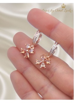 Lab Topaz Taşlı Gümüş Küpe Çifti