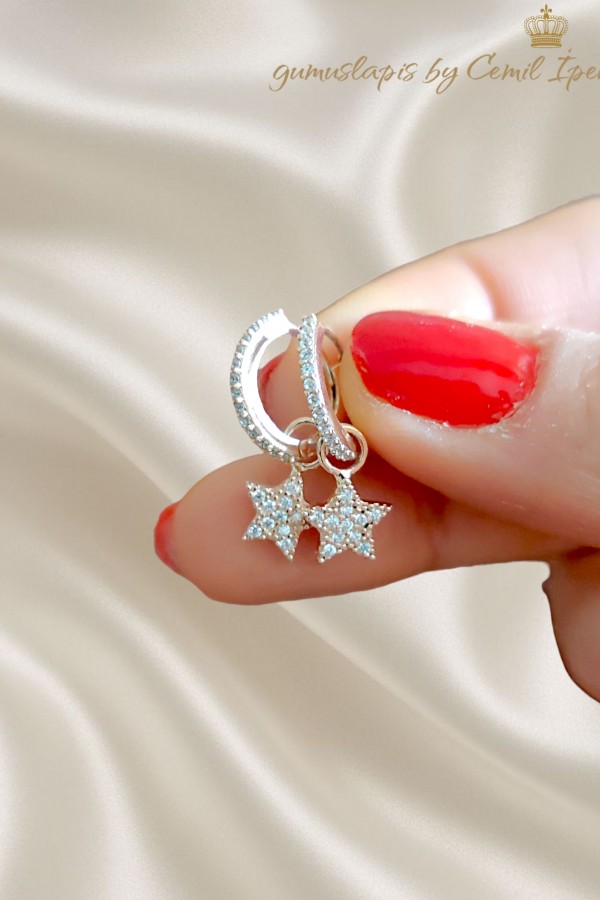 Yıldız Motif Gümüş Küpe Çifti 