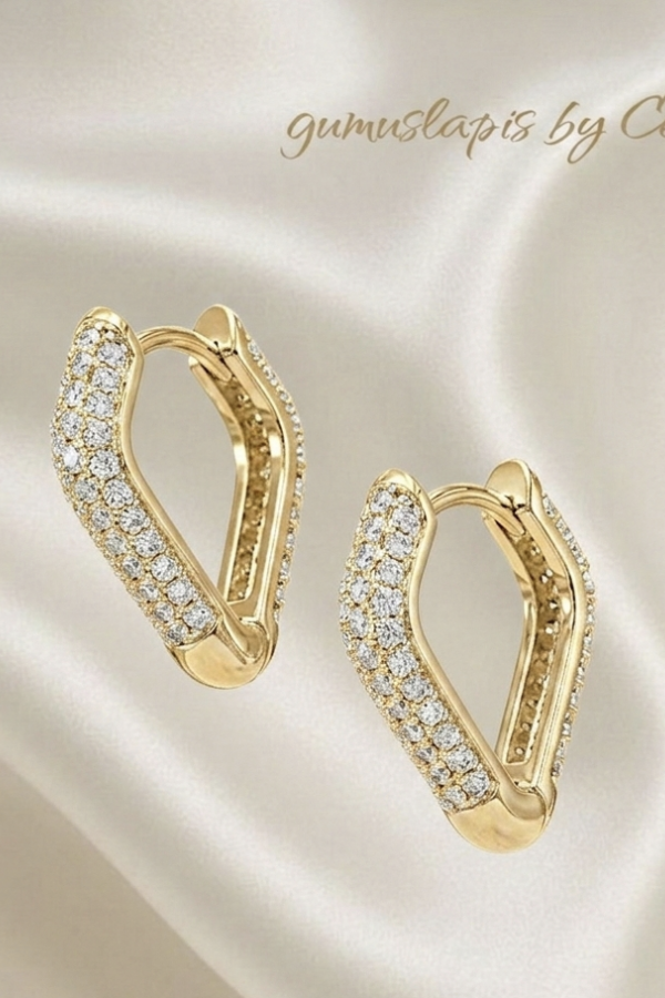 Asimetrik Dört Köşe Taşlı Gümüş Küpe Çifti Serisi (1 çift)