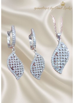 Laboratuvar Pırlantası Taşlı Asimetrik Model Gümüş Set
