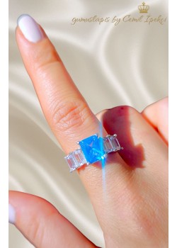 Lab Topaz Taşlı Yanları Baget Motif Gümüş Yüzük