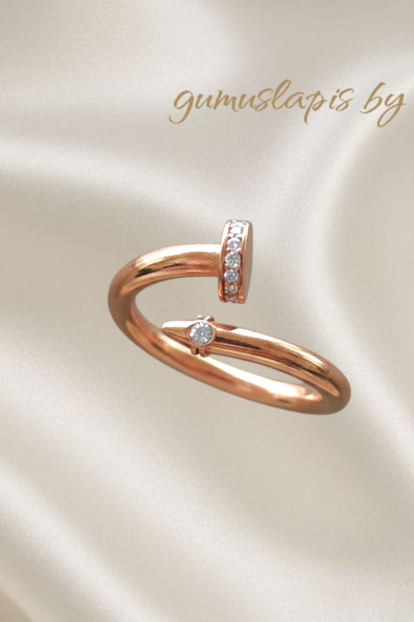 Çivi Motif Gümüş Yüzük Serisi