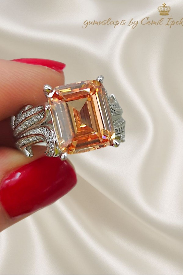 Lab Topaz Taşlı Gümüş Yüzük