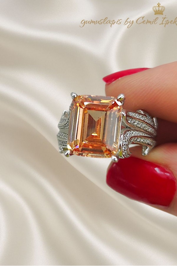 Lab Topaz Taşlı Gümüş Yüzük