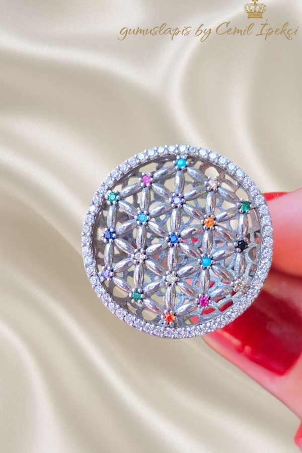 Renkli Taşlarla Süslü Yaşam Çiçeği Gümüş Yüzük