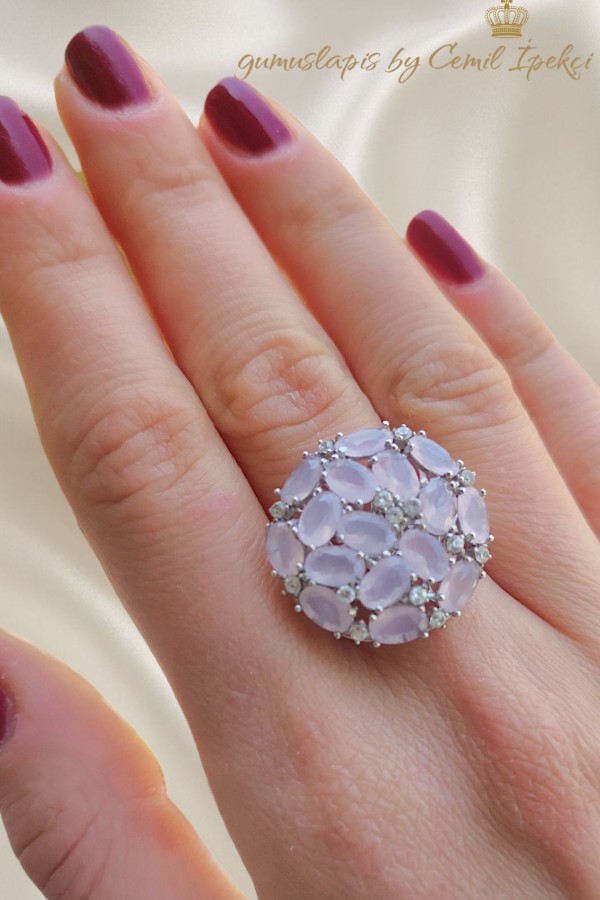 Pembe Kuvars Taşlı Yuvarlak Motif Gümüş Yüzük