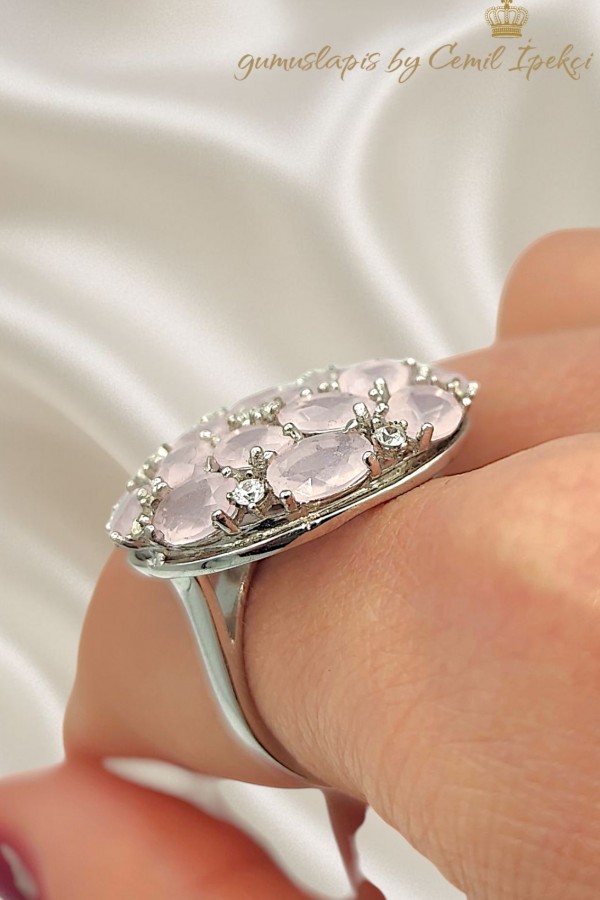 Pembe Kuvars Taşlı Yuvarlak Motif Gümüş Yüzük