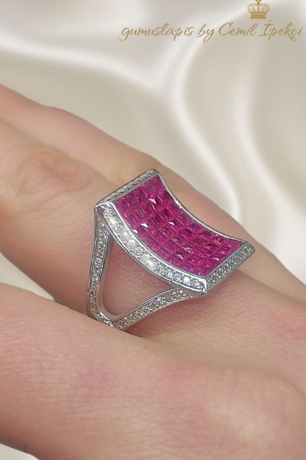 Yakut Taşlı Gümüş Yüzük 