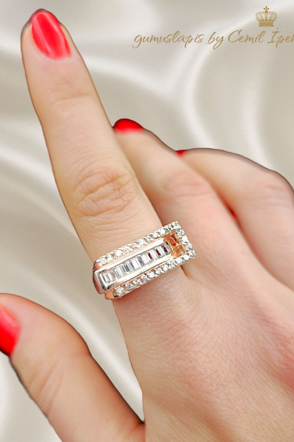 Dikdörtgen Motif Asimetrik Kesim Taşlı Gümüş Yüzük 