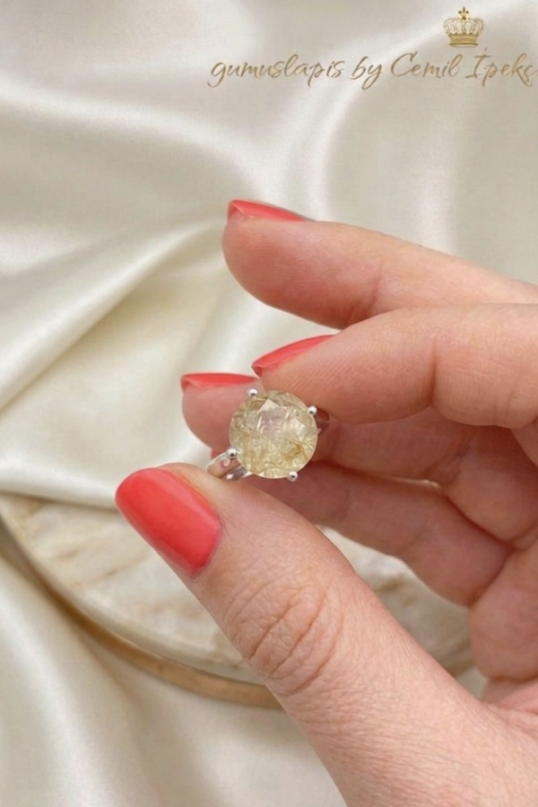 İri Yuvarlak Lab Topaz, Safir ve Rutil Kuvars Taşlı Gümüş Yüzük Serisi