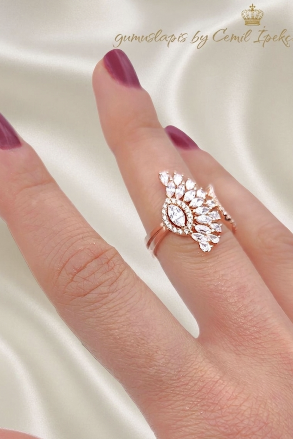 Yelpaze Motif Gümüş Yüzük Serisi