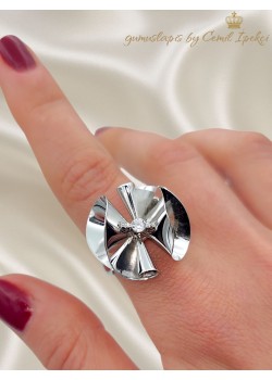 Çiçek Motif Taşsız Gümüş Yüzük