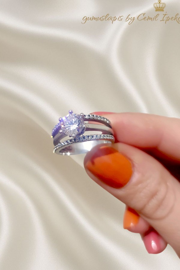 Laboratuvar Pırlantası Taşlı Kendinden Üç Sıra Gümüş Yüzük 