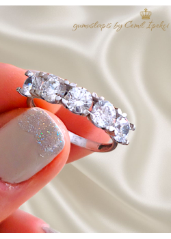 Dört Tırnak Kare Motif Gümüş Beştaş Yüzük