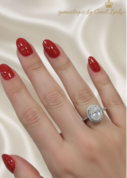 Oval Motif Taşlı Gümüş Tektaş Yüzük