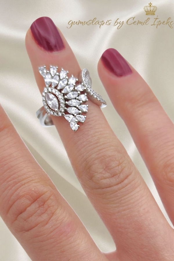 Yelpaze Motif Gümüş Yüzük Serisi