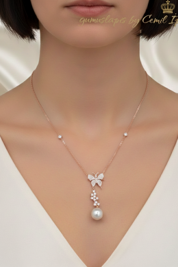 Kelebek Motif Asansörlü Gümüş Kolye