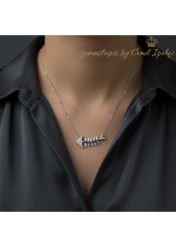 Balık Kılçığı Motif Baget Taşı Gümüş Kolye