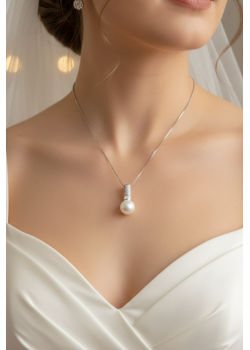 İncili Dikdörtgen Motif Taşlı Gümüş Kolye