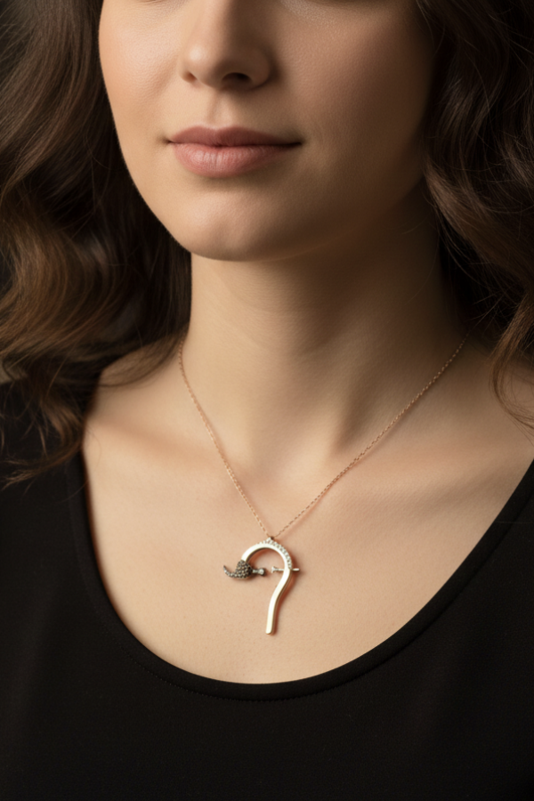 Çekiç ve Çivi Motif Taşsız Rose-Siyah Kaplama Gümüş Kolye