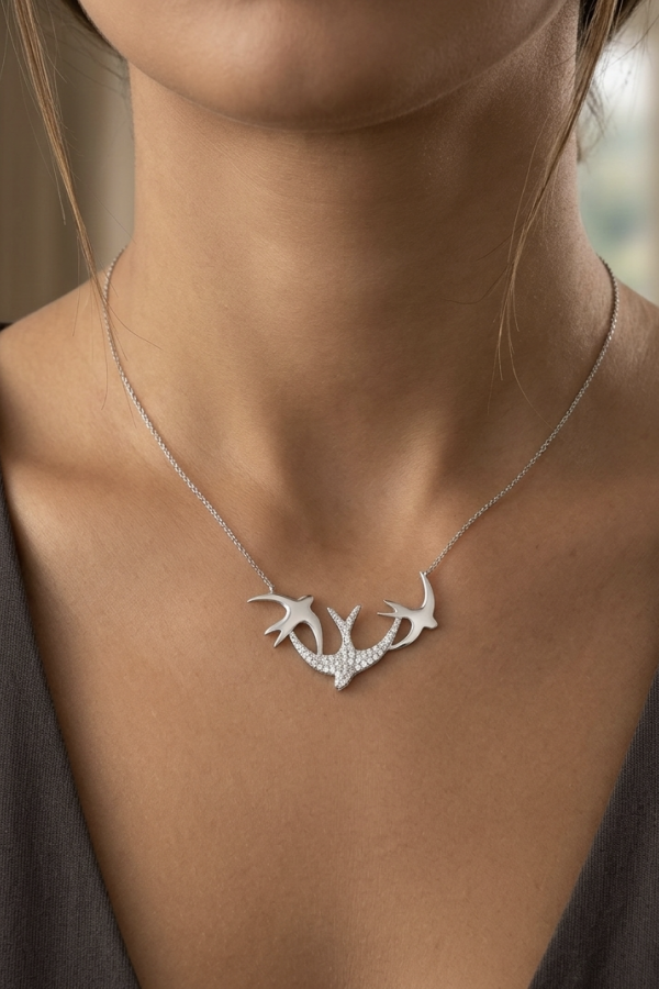 Üç Kırlangıç Motif Gümüş Kolye