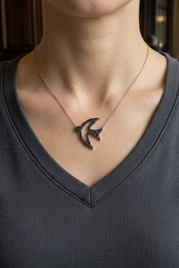 Onix Taşlı Martı Motif Gümüş Kolye