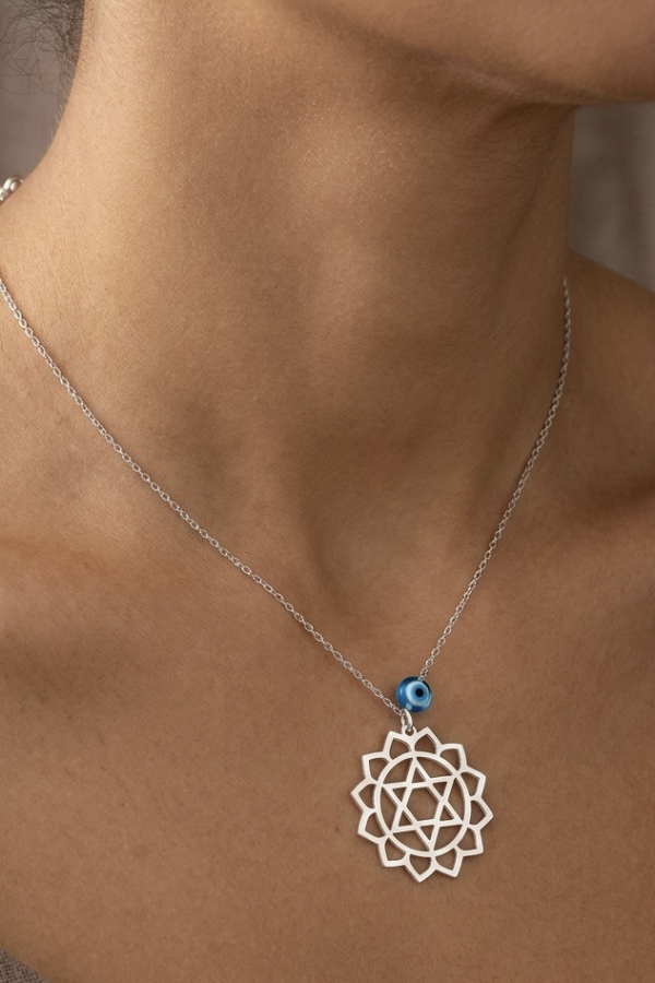 Anahata Kalp Çakrası Motif Gümüş Taşsız Kolye