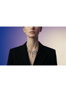 Özel Siyah Kaplama Yarım Suyolu İşlemeli Gümüş Kolye