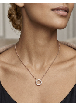 İçi Boş Yuvarlak Motif Taşlı Gümüş Kolye