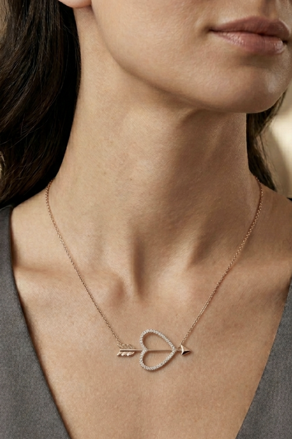 Kalp ve Ok Motif Gümüş Kolye