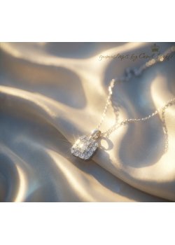 Baget Taşlı Kare Motif Gümüş Mini Kolye 