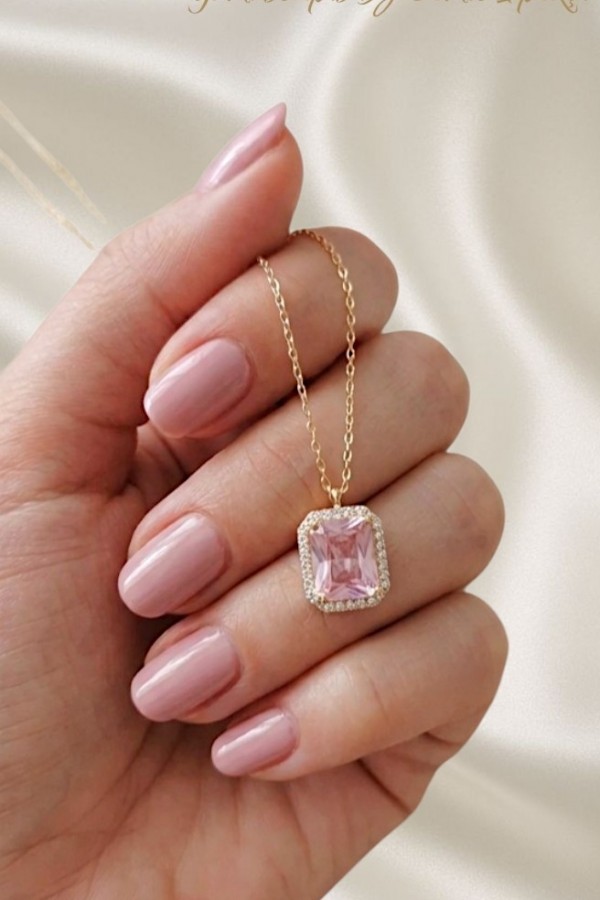 Pembe Taşlı Dikdörtgen Motif Gümüş Deep Kolye Pembe Taşlı Dikdörtgen Motif Gümüş Deep Kolye