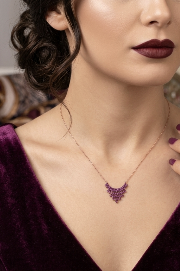 Yakut Taşlı Yelpaze Motif Gümüş Mini Kolye Yakut Taşlı Yelpaze Motif Gümüş Mini Kolye