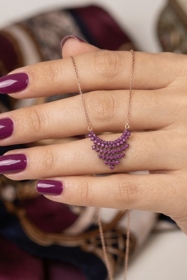 Yakut Taşlı Yelpaze Motif Gümüş Mini Kolye Yakut Taşlı Yelpaze Motif Gümüş Mini Kolye