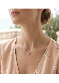 Melek Motif Mini Rose Gümüş Kolye Melek Motif Mini Rose Gümüş Kolye