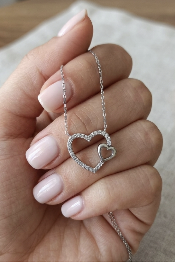 İki Kalp Motif Gümüş Mini Kolye İki Kalp Motif Gümüş Mini Kolye