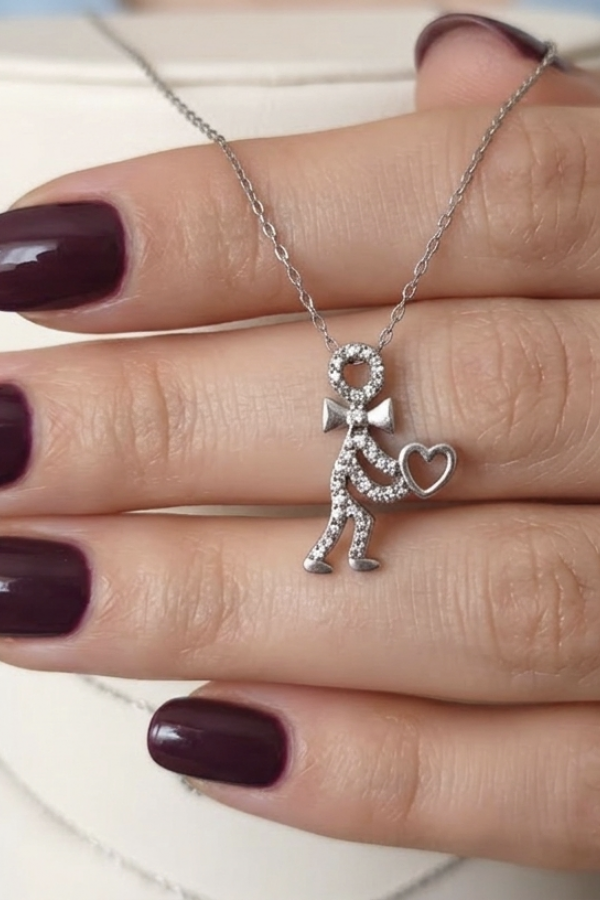 Kalpli Çöp Adam Motif Gümüş Mini Kolye Kalpli Çöp Adam Motif Gümüş Mini Kolye