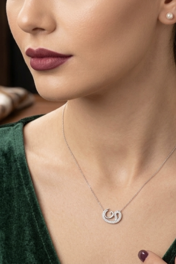 İki Vav Motif Gümüş Mini Kolye